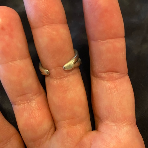 Wolf Circus Cassie ring - Picture 4 of 4